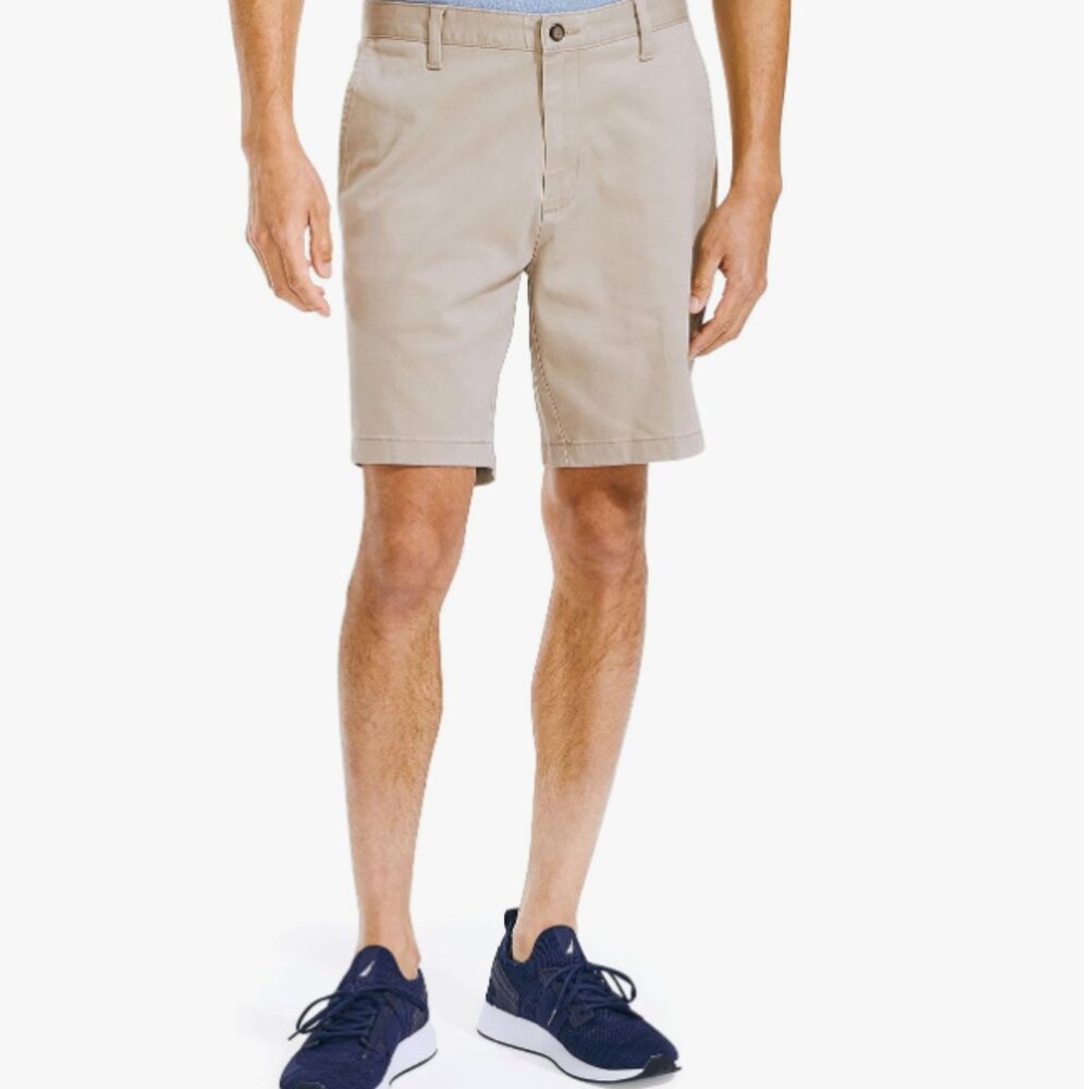 NWT Nautica True Khaki Men’s Deck shorts Size 33"  8-1/2" Inseam